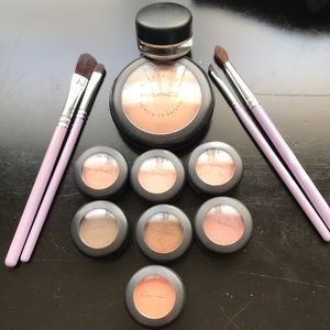 Mac Cosmetics bundle